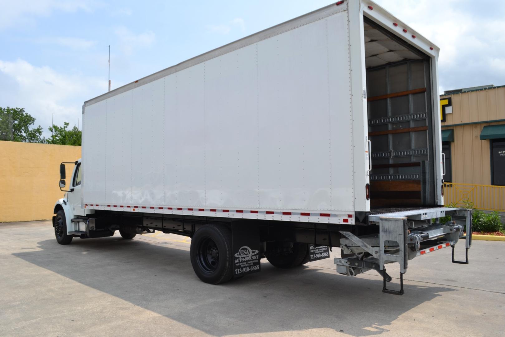 2019 WHITE /BLACK FREIGHTLINER M2-106 with an CUMMINS B6.7L 240HP engine, ALLISON 2500RDS AUTOMATIC transmission, located at 9172 North Fwy, Houston, TX, 77037, (713) 910-6868, 29.887470, -95.411903 - Photo#6